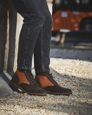 Ankle boot in ancient Casentino leather and wool